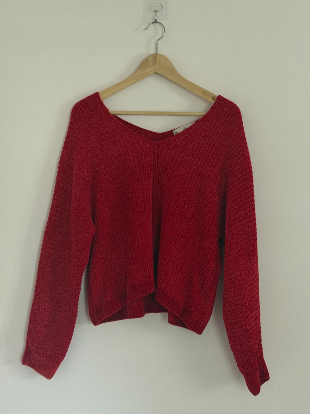 Pink Rose Red Women's V-Neck Knit Cropped Sweater